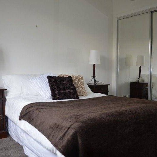 Fully furnished 2-bedroom apartment near Monash Uni (Caulfield) - Photo 1