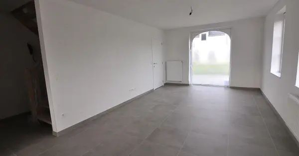 Halfopen nieuwbouwwoning met mooi tuintje8 - Photo 1