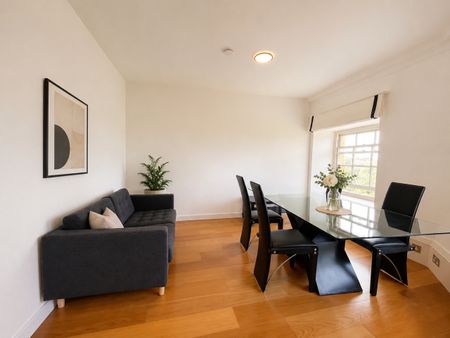 2 Bed Flat, Parnell Road, BS16 - Photo 2