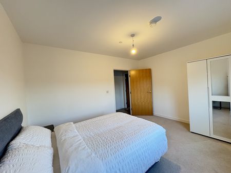 Room in a Shared Flat, Idaline Court, SE15 - Photo 3
