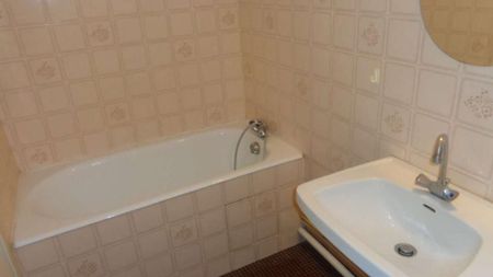 Location Appartement 1 pièce 37m² TOURS 37000 - Photo 4