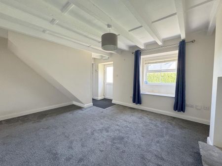 3 bedroom detached house to rent - Photo 2