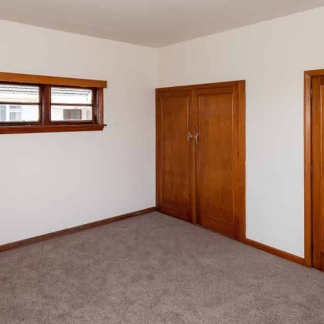 Sunny Three Bedroom Home in Burwood! - Photo 1