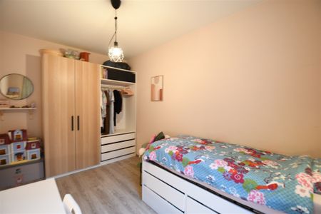 Centraal gelegen appartement met 2 slaapkamers en terras in - Photo 4