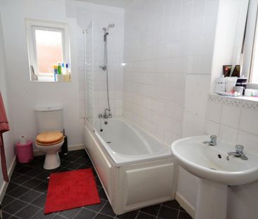 1 bedroom Flat To Let - Photo 5