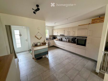 Duplex de 4,5 pièces 125m² avec terrasse de 30 m² à Cronay - Photo 4