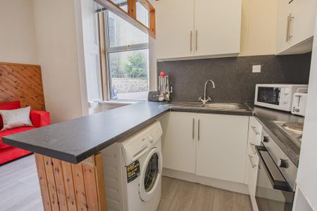 1 bedroom flat to rent - Photo 5