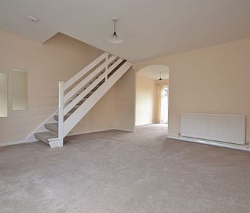 3 bedroom semi detached house to rent, - Photo 4