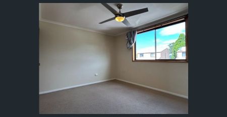 Charming and Centrally Located- Short term lease, until March 2026 - Photo 5