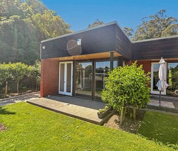 CASHMERE - 2 BEDROOMS, 1 BATHROOM, HEATPUMP, DOUBLE GARAGE - Photo 5