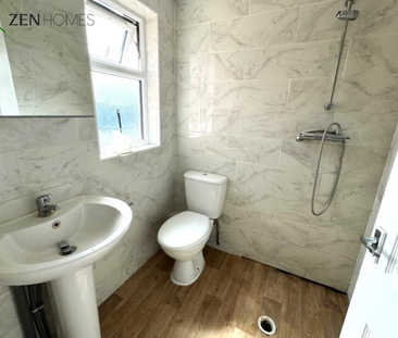 3 bedroom flat to rent - Photo 6