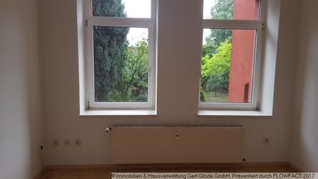 Geräumige 1-Raum-Wohnung mit Einbauküche im Erdgeschoss ab Dezember frei - Bebelstraße - Foto 4