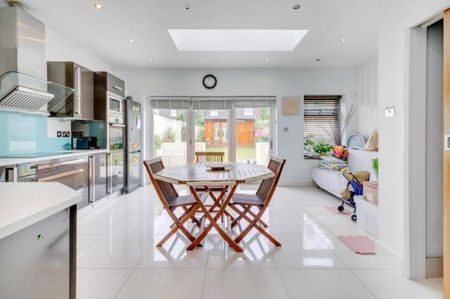 2 bedroom terraced house to rent - Photo 3