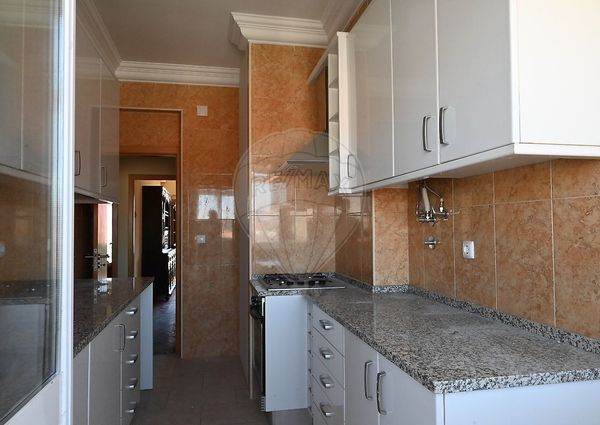Apartamento T4 em Lisboa