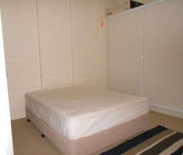 2/37 Macalister Street, Mackay - Photo 3