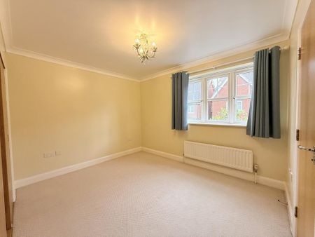3 bedroom semi-detached house to rent - Photo 5