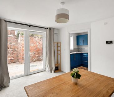 1 bedroom apartment to rent - Photo 2