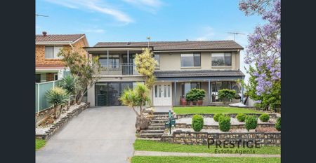 Modern Family Residence! - Photo 2