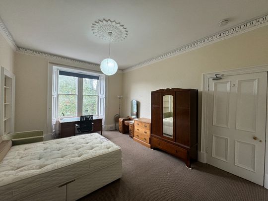 Marchmont Crescent, Marchmont, Edinburgh, EH9 1HN - - Photo 1