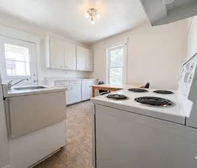 1 room apartment of 57m² in Sherbrooke - Photo 1