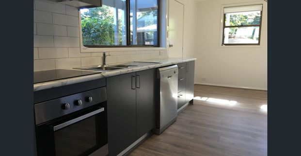 Spacious Villa | Prime Location - Photo 1