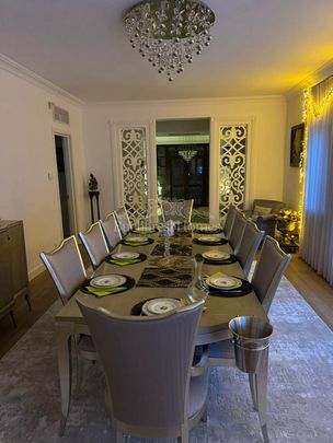 Elegant and Stately Five-Bedroom Villa - British School of Bucharest (BSB) - Photo 1