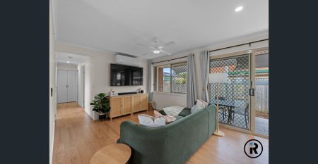 Fully Renovated Family Home Offering Style, Comfort & Convenience - Photo 4