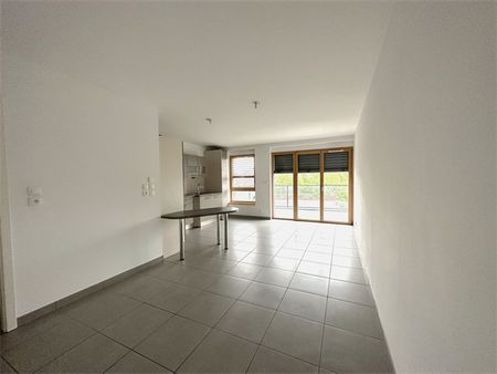 Location Appartement 3 pièces 64m² - Photo 4