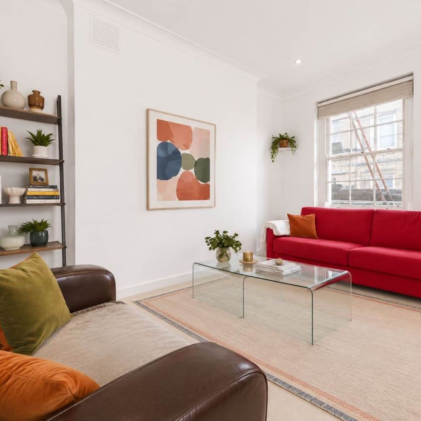 Price £3,250 pcm - Available 31/08/2026 - Furnished - Photo 1