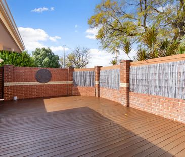 1/210 Crawford Road, Inglewood, WA 6052 - Photo 6