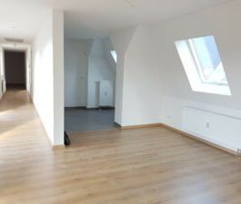 Melanchthonstr. 7, Wohnung 18~~~ großer Balkon, Tageslichtbad mit Wanne und Dusche, Gäste-WC, offene Küche, Keller, Abstellfläche im Dachboden - Foto 5