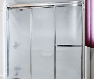 For Lease - 1307 Blackmaple Drive, London East, Ontario - Photo 2