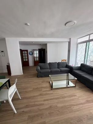 Calle Diego de Almaguer, Málaga, Andalusia 29006 - Photo 1