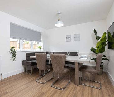 Burnell Avenue Room 5 - Photo 4