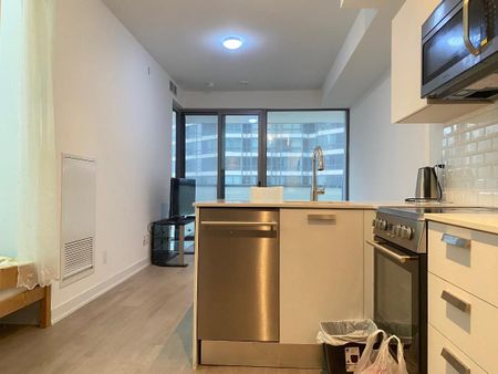 For Lease - 57 St. Joseph Street Unit# 901, Toronto, Ontario - Photo 4