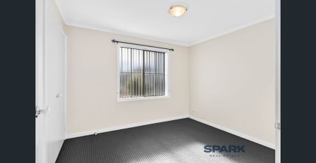 Low-Maintenance Apartment - Photo 4