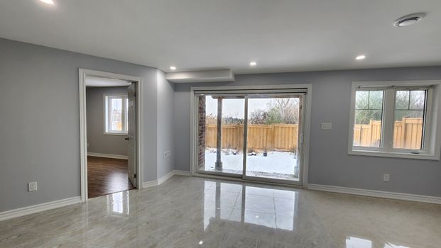 For Lease - 215 Symington Avenue Unit# Bsmt, Oshawa, Ontario - Photo 1