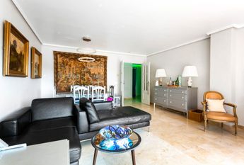 Spacious 4 bed penthouse, furnished and equipped in Marbella, near the Dunes of Artola and Cabopino