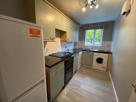 2 bedroom flat to rent - Photo 5