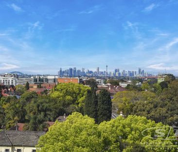 Great Location, Luxury Living - Photo 2