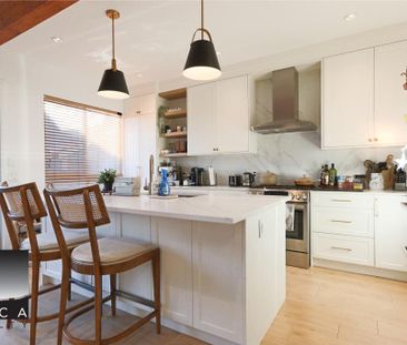 210 Furness St, New Westminster - Photo 4