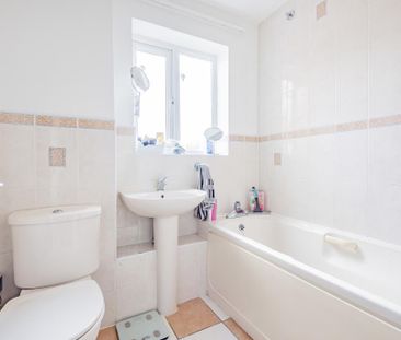 1 bedroom flat to rent - Photo 6