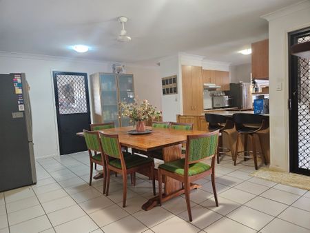 Upper Coomera - Photo 2