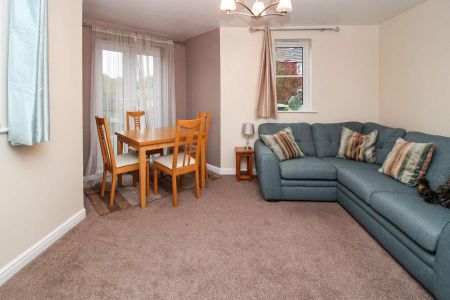 2 bedroom apartment to rent Harbourne Close, Kenilworth, CV8 - Photo 4