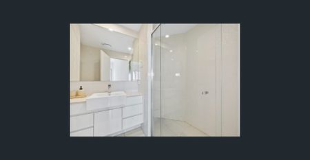 13/101 Pohlman St, Southport, Qld 4215 - Photo 5