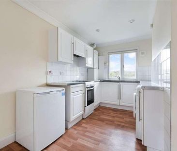 Station Rd, Merstham, Surrey, RH1 - Photo 3