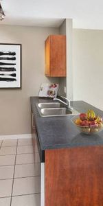 1 Bedroom, Granite or Quartz Countertops, Stainless-Steel Appliances - Photo 3