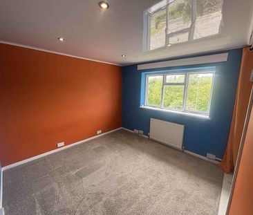 3 bedroom terraced house to rent - Photo 6