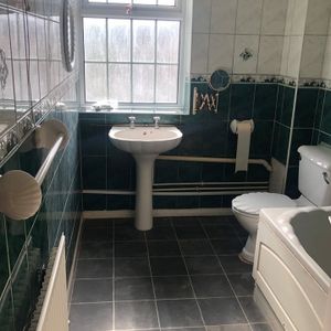 1 Bed Flat, Robinson Drive, BS5 - Photo 2