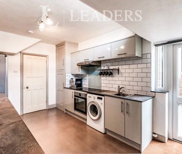 4 bedroom house to rent Richmond Road, Worthing, BN11 - Photo 4